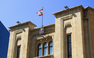 حسابات المودعين إلى إنخفاض… ومطالبة نيابية “عاجلة