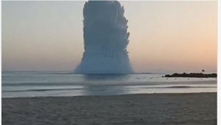 مشهد "غير عادي" في بحر حيفا يُثير خوف إسرائيليين