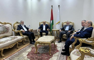 لقاء بين قيادة حركة حماس وقيادة تيار الإصلاح الديمقراطي في القاهرة