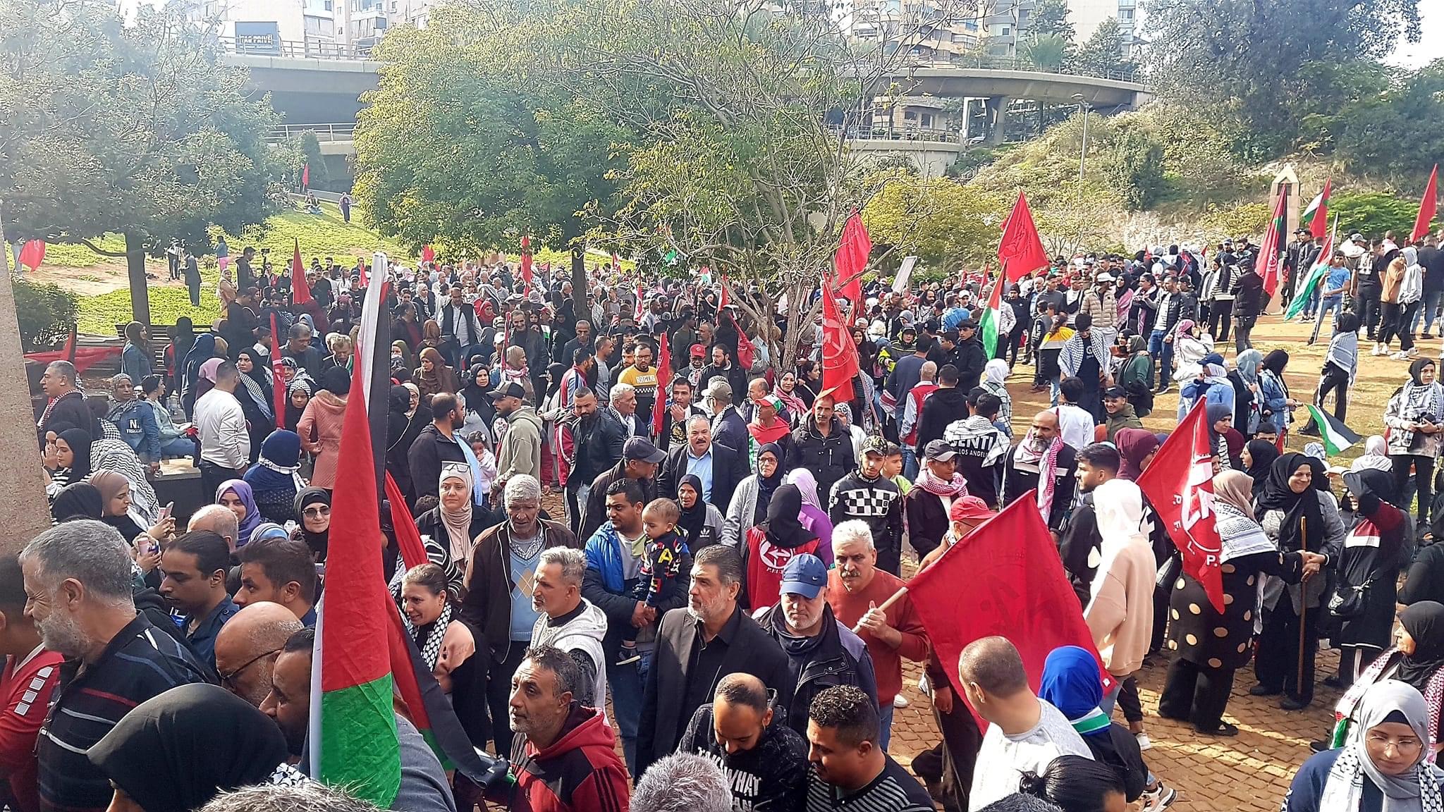 الجبهة / الشعبية/  لتحرير/  فلسطين  - تقيم وقفة تضامنية امام ساحة ( الاسكوا ) في بيروت