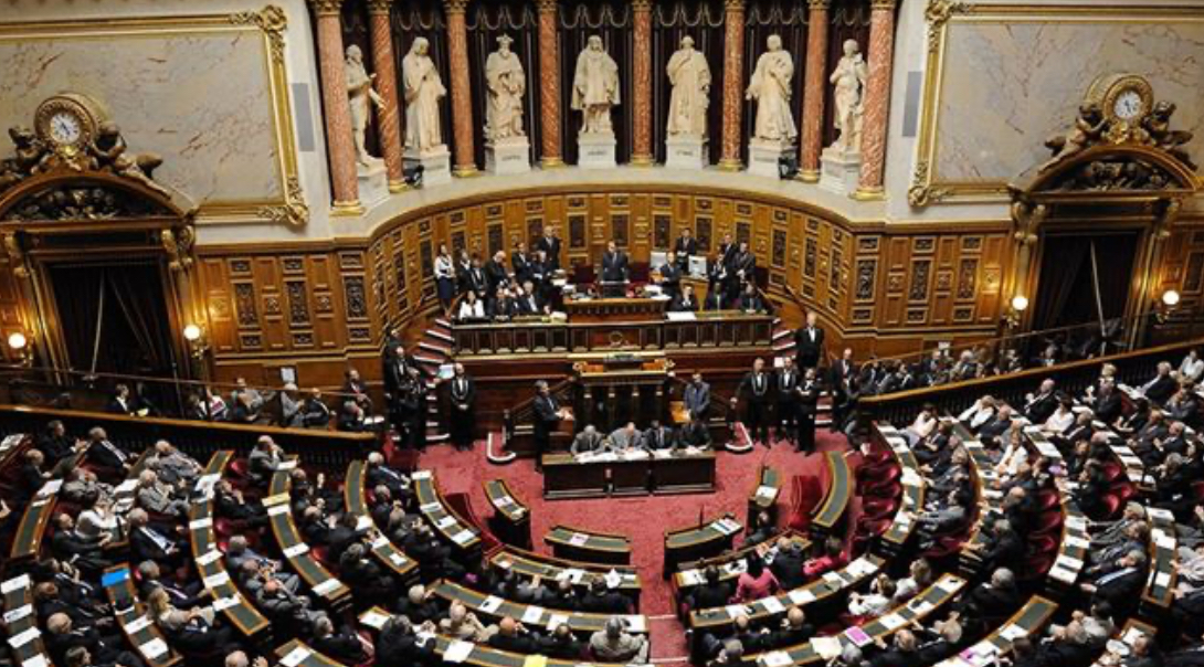 دعوةٌ من نائب فرنسي إلى "طرد" سفيرة إسرائيل من دون تأخير!