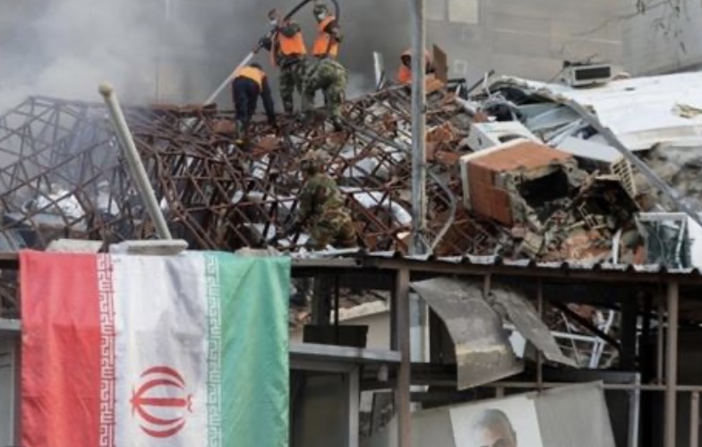 "ابقوا بعيداً"... رسالة تهديد من طهران لواشنطن!