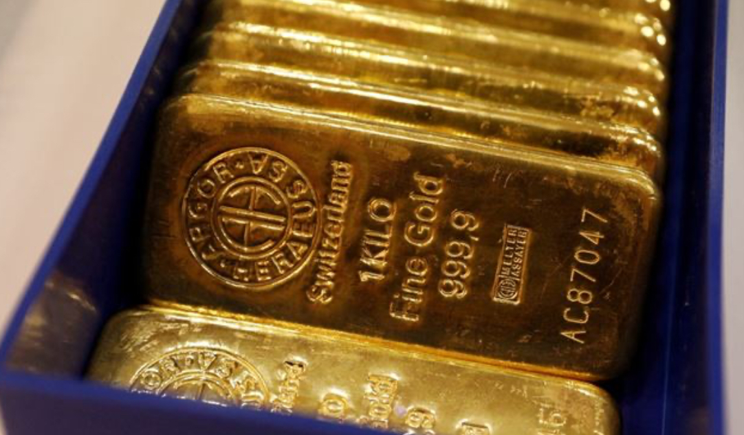 بتأثير من قوة الدولار"... تراجع مستمرّ لسعر الذهب