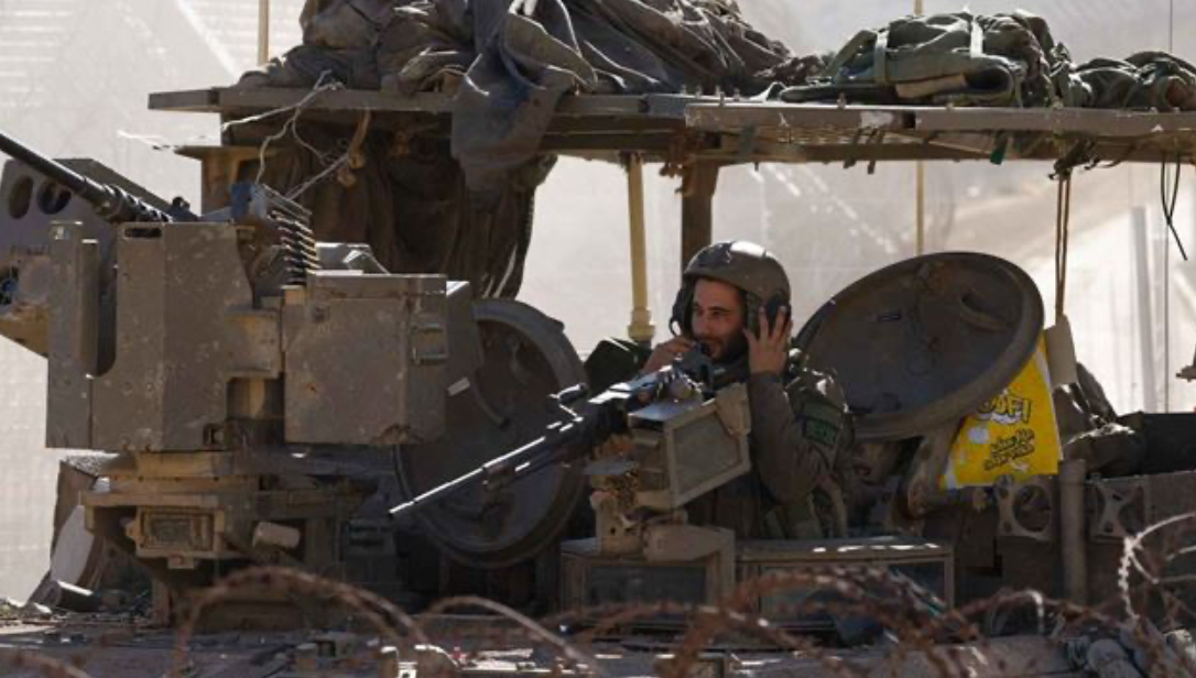 زيارةٌ غامضة... مروحية إسرائيلية تهبط في دمشق