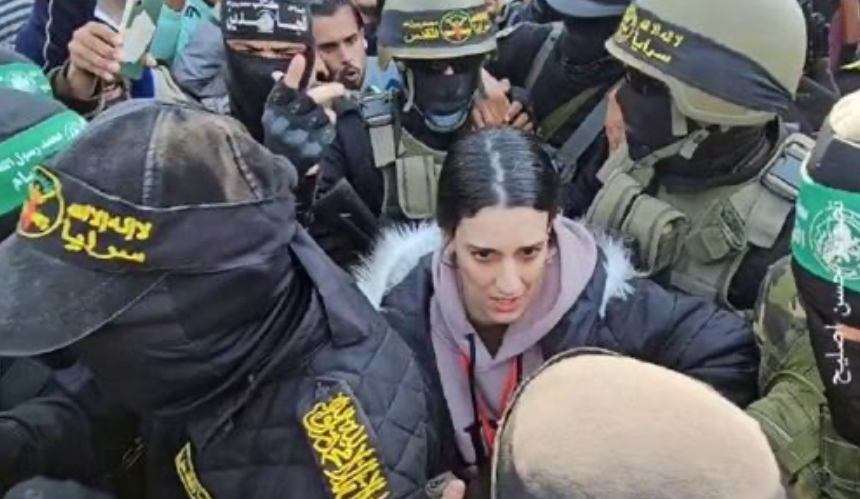 فوضى وتدافع هائل لحظة تسليم أربيل يهود