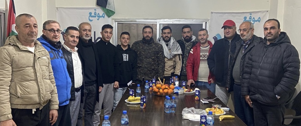 وفد من "قطاع الشباب في الجبهة الديمقراطية" يزور مركز "موقع طيور البارد للاعلام"