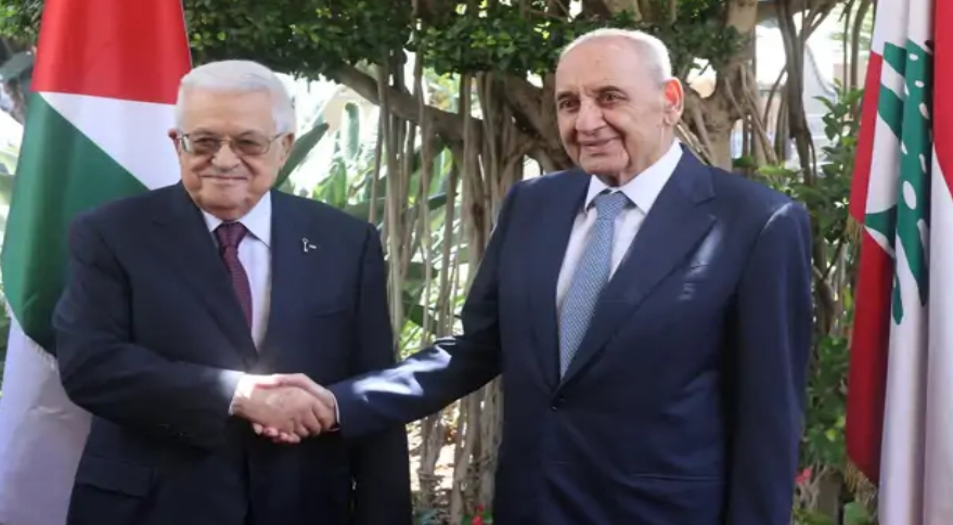 الرئيس عباس يجتمع مع رئيس مجلس النواب اللبناني