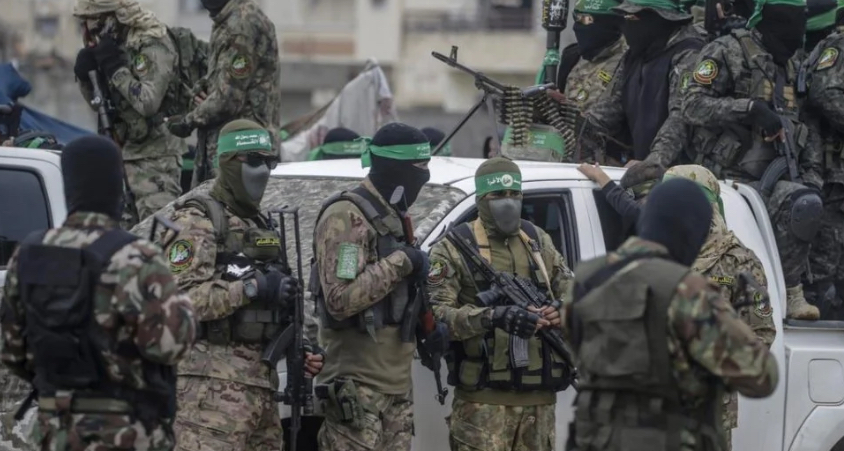 أول تعليق من حماس على "تسليح نتنياهو لميليشيات في غزة"