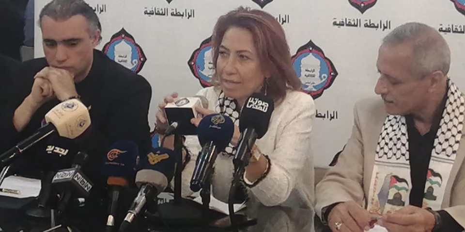 المناضلة لينا الطبال أشكرا ابناء طرابلس و الرابطة الثقافية على هذا الاستقبال