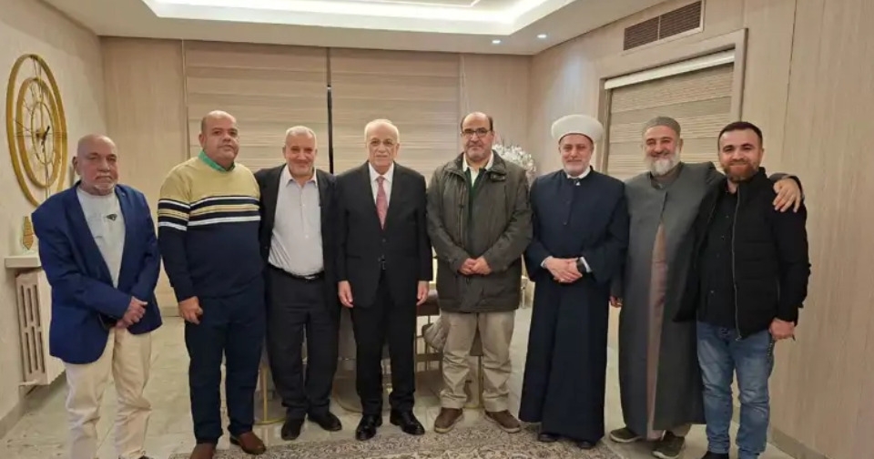 الفصائل الفلسطينية في الشمال تزور النائب الدكتور طه ناجي وتبحث معه أوضاع الأهالي والمخيمات