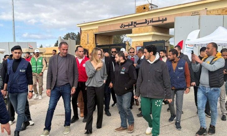 أنجلينا جولي من معبر رفح: إيصال المساعدات لغزة ضرورة عاجلة