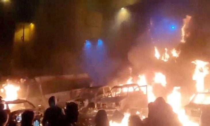 نجل شاه إيران الراحل يحث المتظاهرين على الاستعداد للسيطرة على مراكز المدن.. والجيش يتعهد بحماية المصالح الوطنية