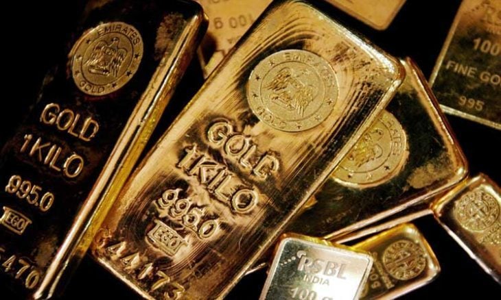 ارتفاع قياسي للذهب والفضة بفضل الطلب على الملاذات الآمنة والتوقعات بخفض الفائدة الأمريكية