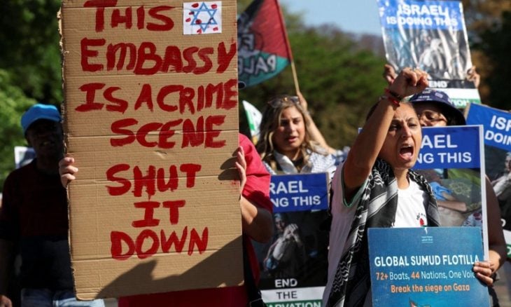 جنوب إفريقيا تطرد القائم بأعمال سفارة إسرائيل- (تدوينة)