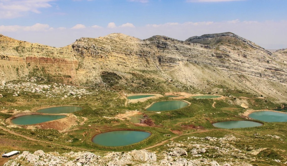 من دفء لافت إلى تراجع حاد… الطقس ينقلب بين اليوم والغد!