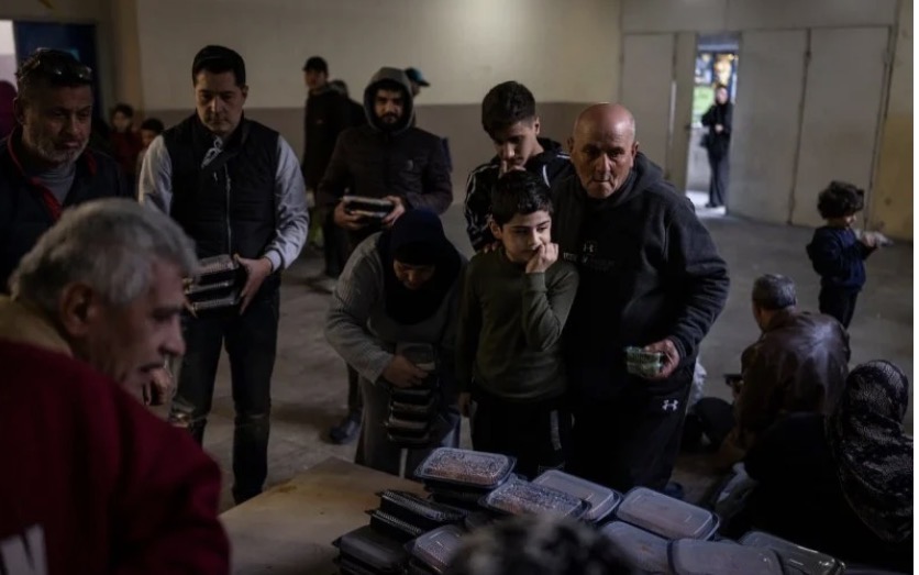 منازل مدمّرة وعائلات في الشوارع… هكذا تبدو بيروت بعد الغارات