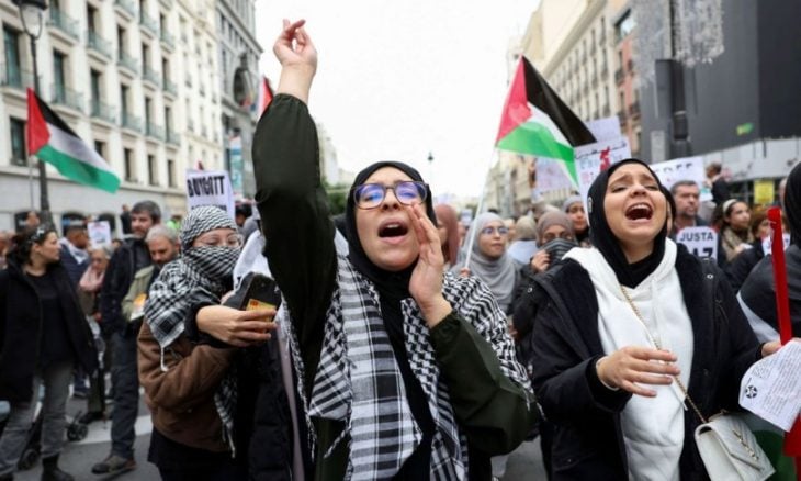 المسلمة الوحيدة في لجنة ترامب للحرية الدينية تستقيل دعما لزميلة تجرأت على انتقاد الصهيونية
