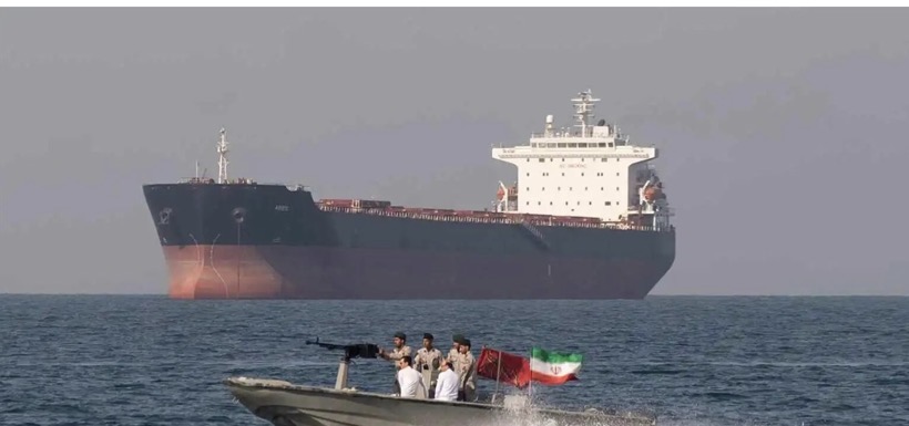 من مضيق هرمز إلى جزيرة خرج… رسائل تصعيدية من ترامب