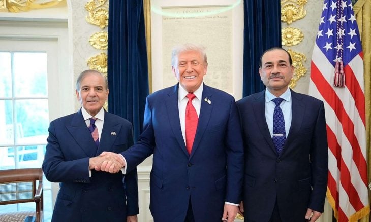رغم تعثر المحادثات بين أمريكا وإيران.. ترامب يشيد مجددا برئيس وزراء باكستان وقائد جيشه