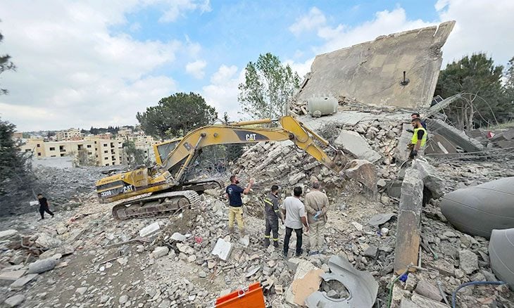 تصعيد إسرائيلي جنوب لبنان: مجزرة قرب النبطية… وشهداء وجرحى بغارات عنيفة