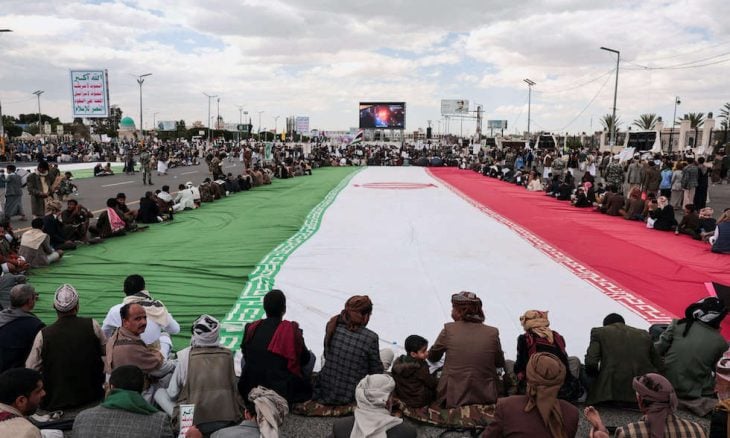 الحوثيون يحذرون أمريكا من عواقب رفض الرد الايراني