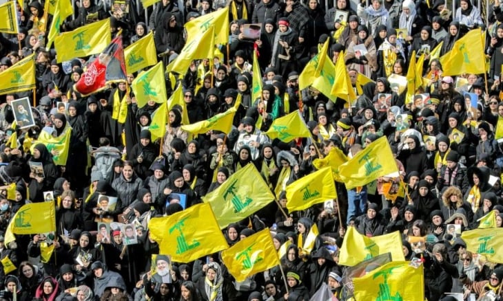 “حزب الله” يرى في العقوبات “محاولة مكشوفة للترهيب وإخضاع الدولة للوصاية الأمريكية”
