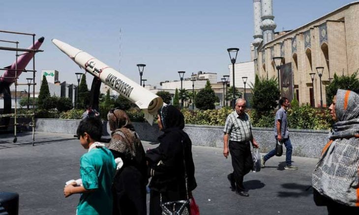 إيران تعلن تدمير مواقع انتشار مقاتلات أمريكية و3 جرحى جراء الضربات الليلية على طهران