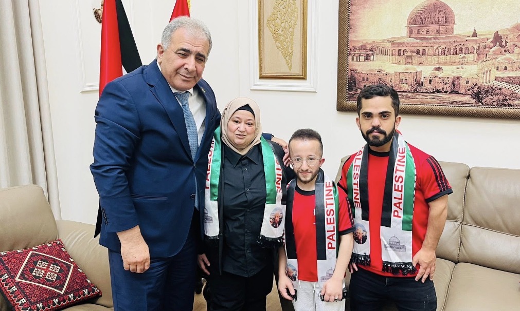 السفير الاسعد يستقبل نادي تنويع ذوي الهمم ومنتخب فلسطين لقصار القامة في بيروت