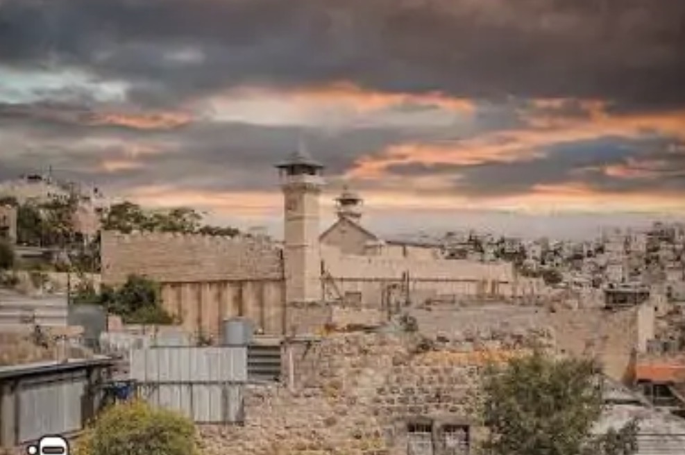 الأوقاف الفلسطينية  تندد بتصاعد استهداف الحرم الإبراهيمي واقتحام "مسجد الرأس" في الخليل