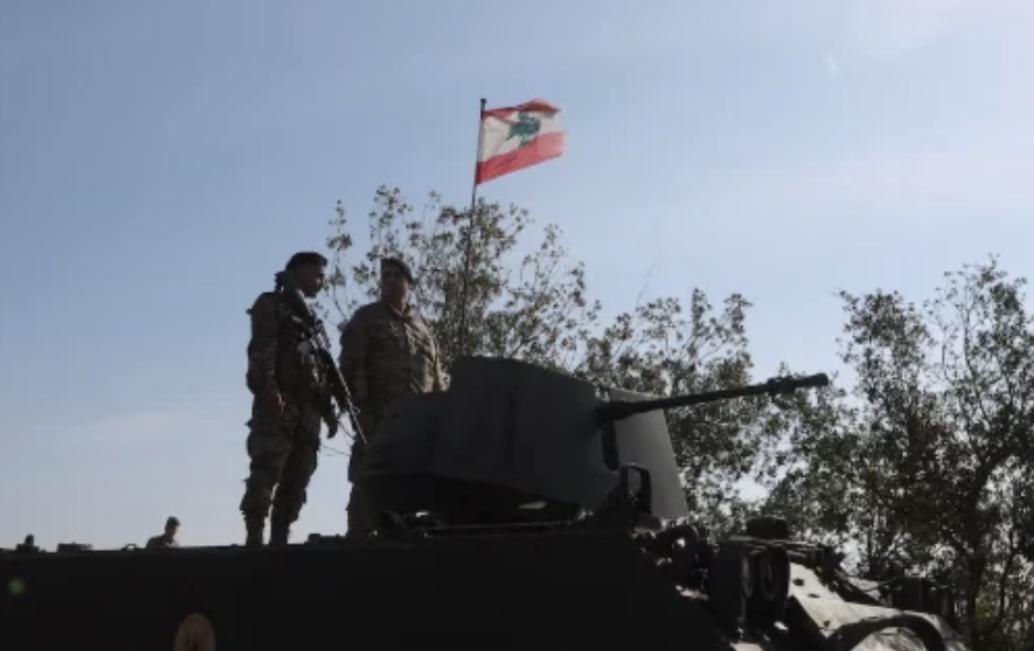 تقرير إسرائيلي: بدء العد العكسي لانتشار الجيش اللبناني في مناطق الانسحاب
