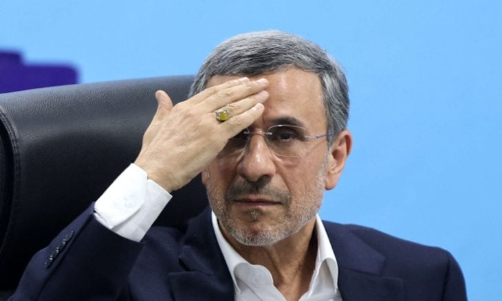 نيويورك تايمز: الحرس الثوري الإيراني اعتقل أحمدي نجاد بعد تجنيده من قبل إسرائيل