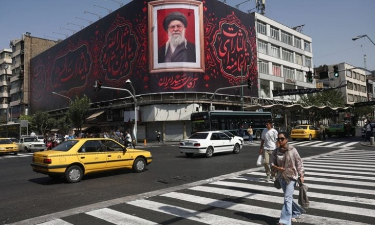 الجيش الأمريكي يشن غارات جديدة على إيران.. والحرس الثوري يهدد بوقف صادرات الطاقة من المنطقة