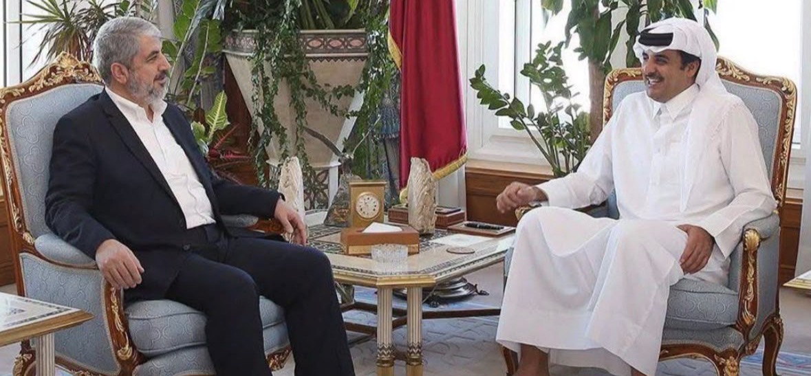 وفد قيادي من حركة “حمـ ــاس” يقدم واجب العزاء إلى أمير دولة قطر الشيخ تميم بن حمد آل ثاني، بوفاة الأمير الوالد الشيخ حمد بن خليفة آل ثاني