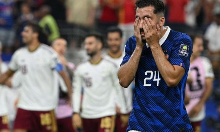 إعلام فرنسا يجلد منتخب الديوك.. انتقادات لاذعة بعد نهاية المشوار