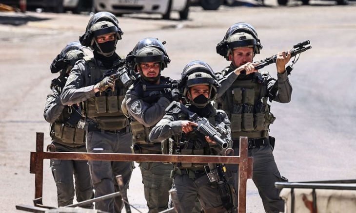 الجيش الإسرائيلي يقتحم معهدا تابعا للأونروا ويحتجز العاملين فيه