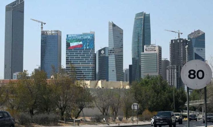 الجيش الإيراني يعلن مهاجمة قواعد أمريكية في الكويت والإمارات